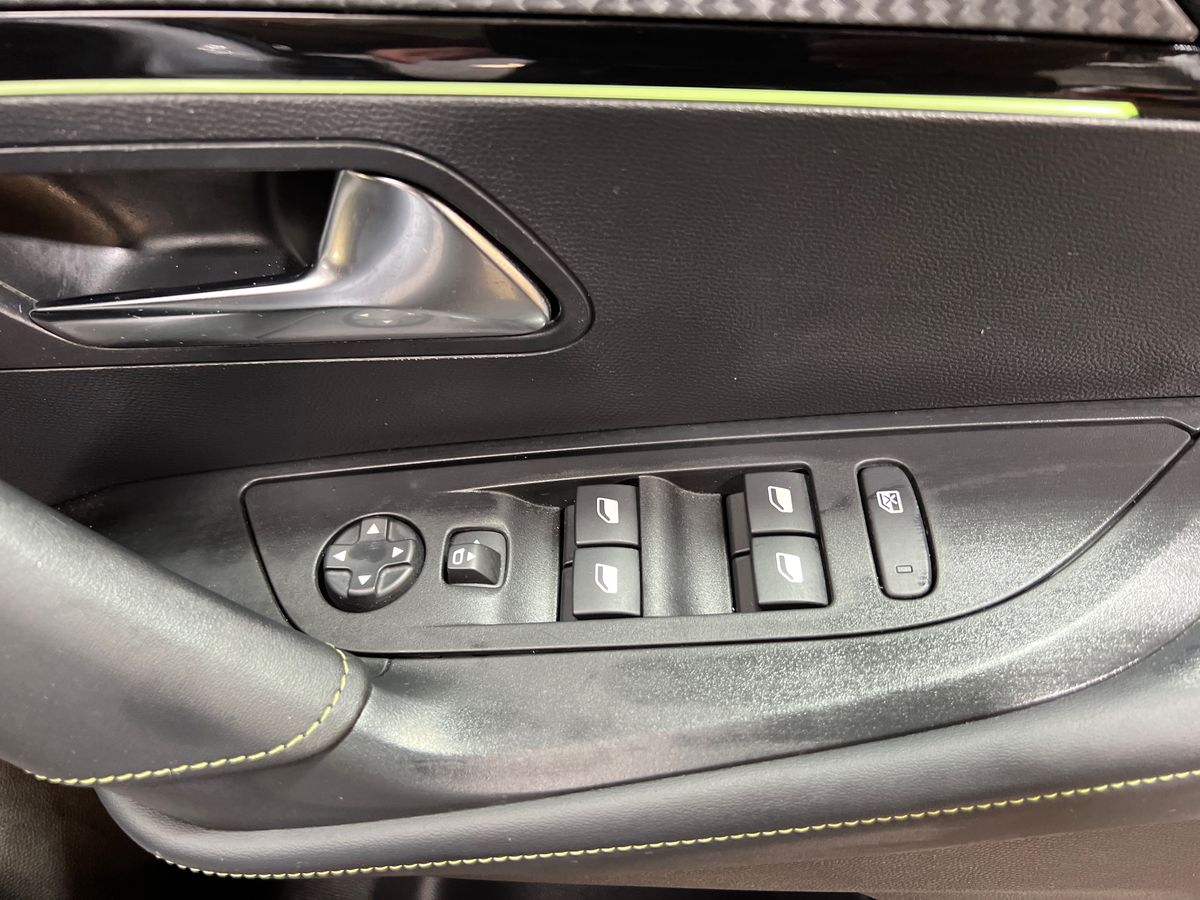 Used Peugeot 2008 2023 for sale - 77186164: Photo 25