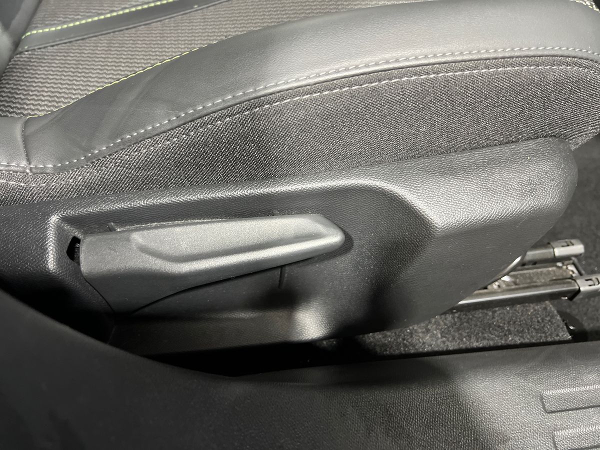 Used Peugeot 2008 2023 for sale - 77186164: Photo 30