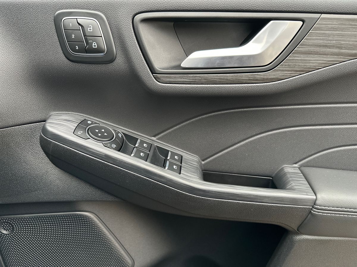 Used Ford Kuga 2025 for sale - 77070867: Photo 25