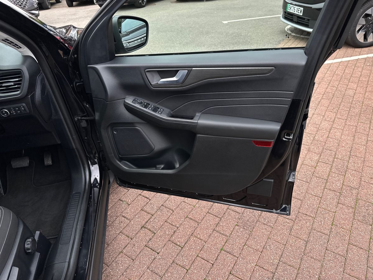 Used Ford Kuga 2024 for sale - 76861721: Photo 35