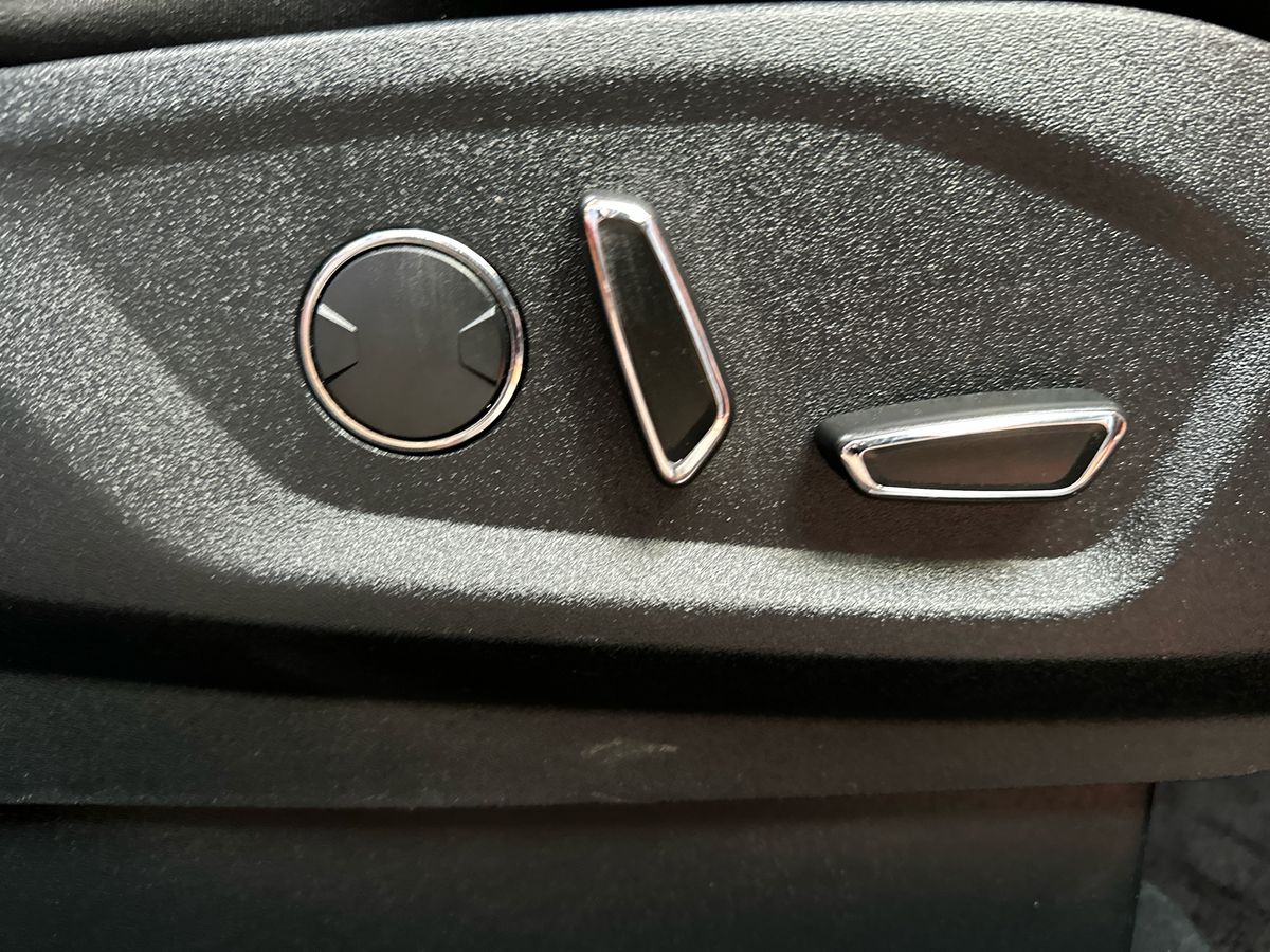 Used Ford Edge 2017 for sale - 77178065: Photo 30