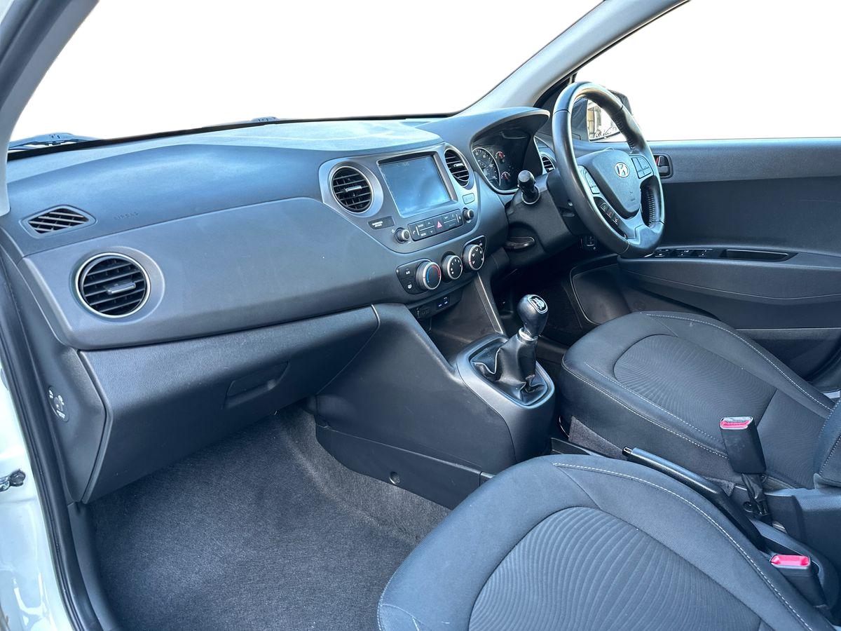 Used Hyundai i10 2019 for sale - 77927415: Photo 11