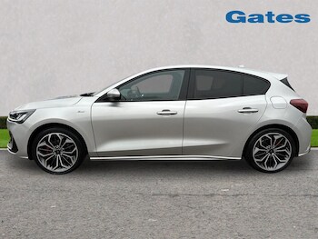 Used Ford Focus 2022 for sale - 76420409: Photo