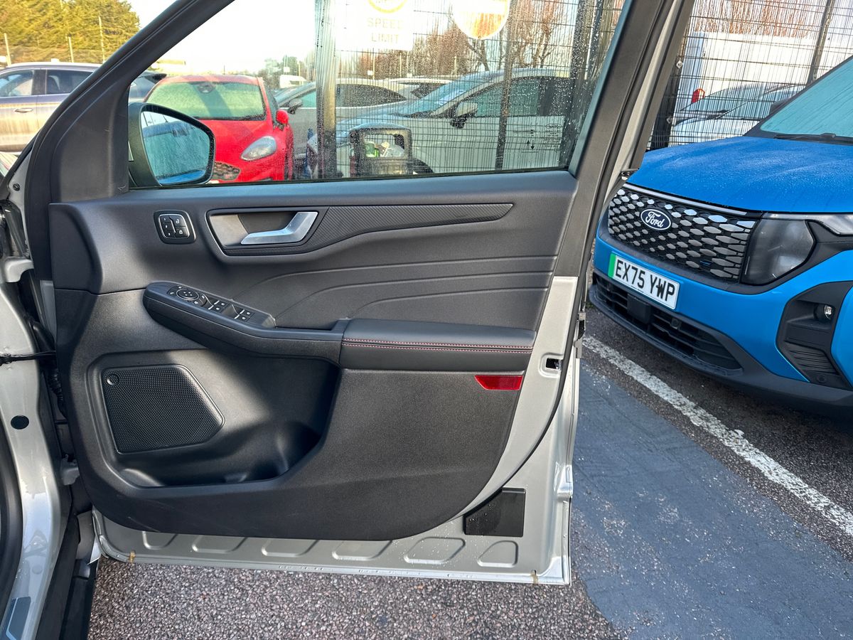 Used Ford Kuga 2024 for sale - 77353805: Photo 35