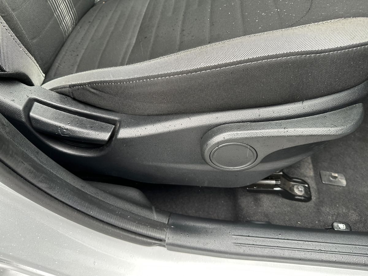 Used Hyundai i10 2022 for sale - 77042792: Photo 30