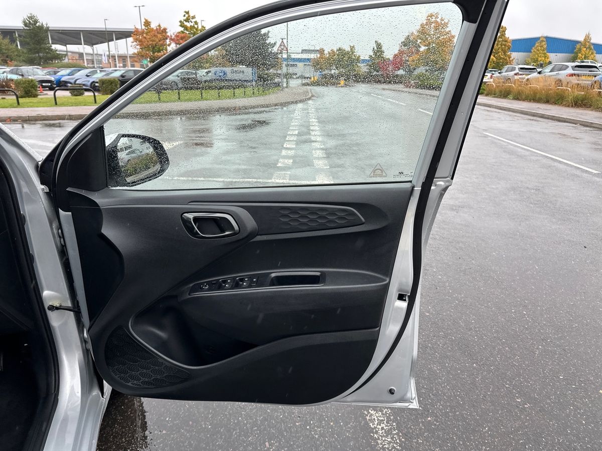 Used Hyundai i10 2022 for sale - 77042792: Photo 35