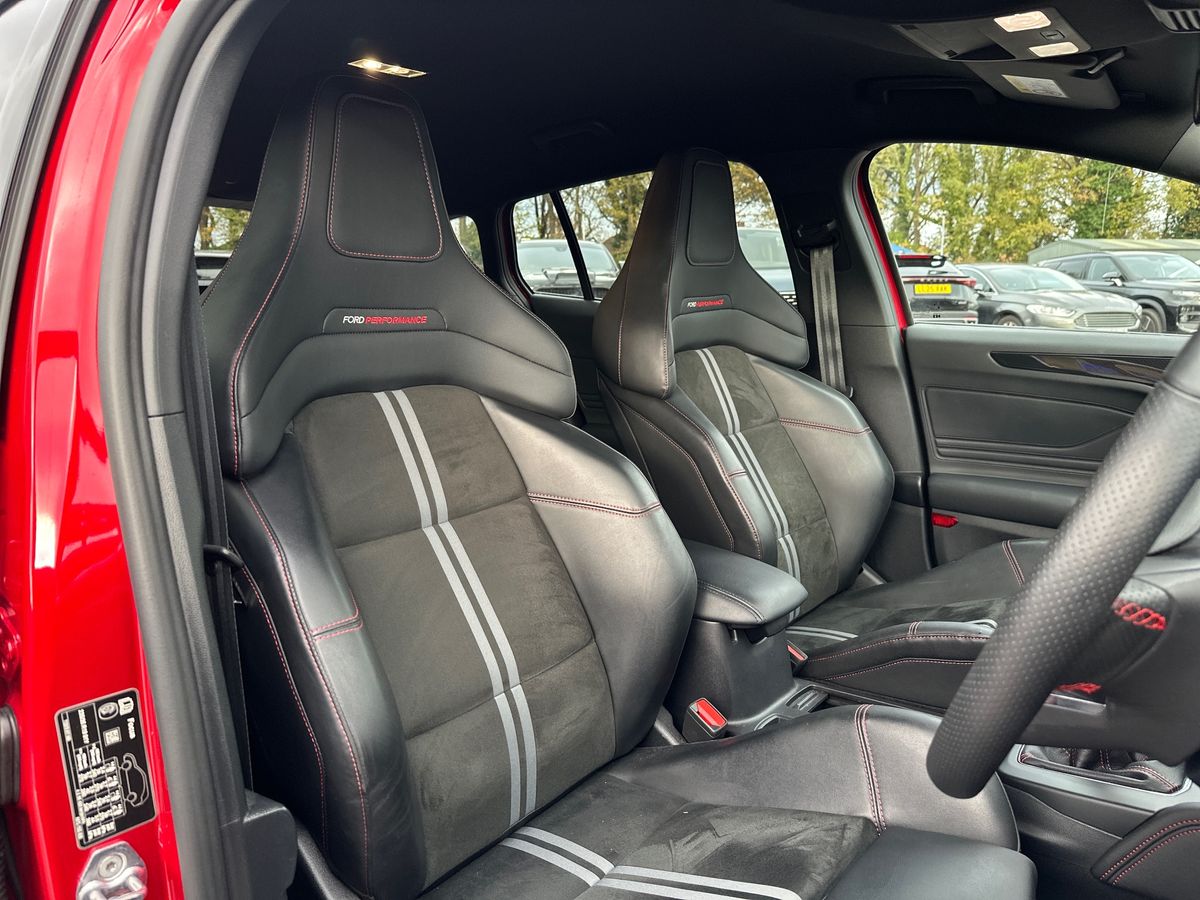 Used Ford Focus 2023 for sale - 76630178: Photo 12