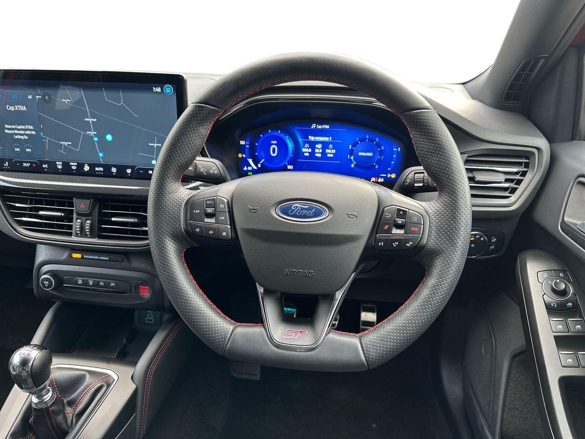 Used Ford Focus 2023 for sale - 76630178: Photo 17