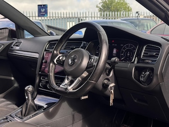 Used Volkswagen Golf 2017 for sale - 79285396: Photo