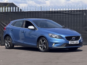 Used Volvo V40 2016 for sale - 79540200: Photo
