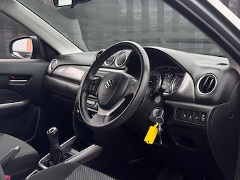 Used Suzuki Vitara 2019 for sale - 79285383: Photo