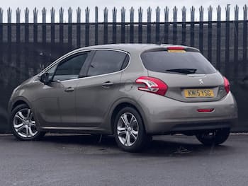 Used Peugeot 208 2015 for sale - 79848054: Photo