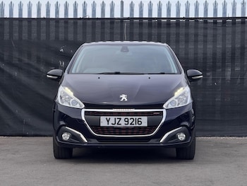 Used Peugeot 208 2016 for sale - 79553019: Photo