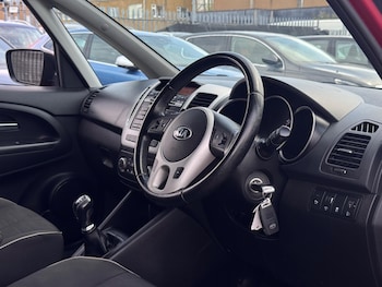 Used Kia Venga 2015 for sale - 79553444: Photo