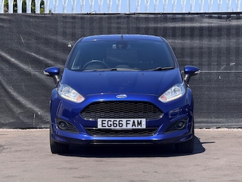 Used Ford Fiesta 2017 for sale - 79564995: Photo