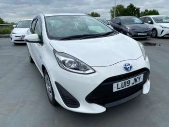 Used Toyota Aqua 2024 for sale - 74832377: Photo
