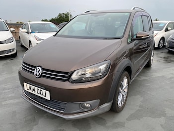 Used Volkswagen Touran 2014 for sale - 75609805: Photo
