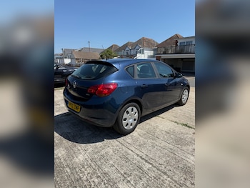 Used Vauxhall Astra 2010 for sale - 78995606: Photo