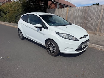 Used Ford Fiesta 2010 for sale - 79547443: Photo