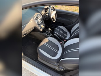 Used Fiat Grande Punto 2009 for sale - 79359553: Photo