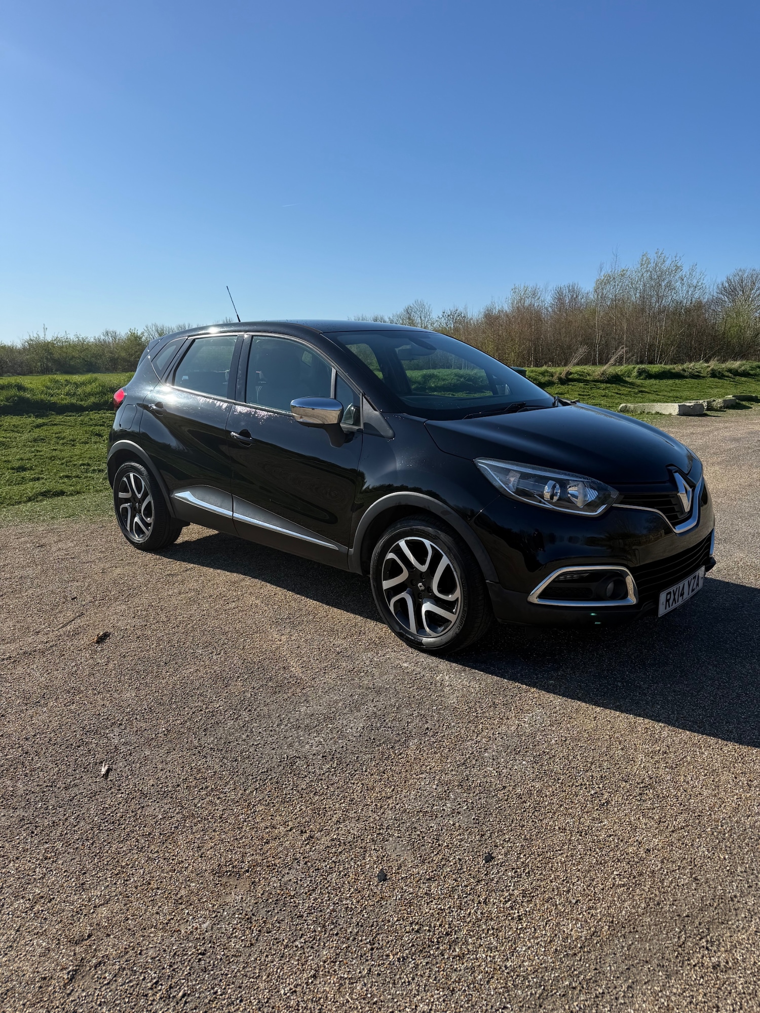 Used Renault Captur 2014 for sale - 77968839: Photo 2