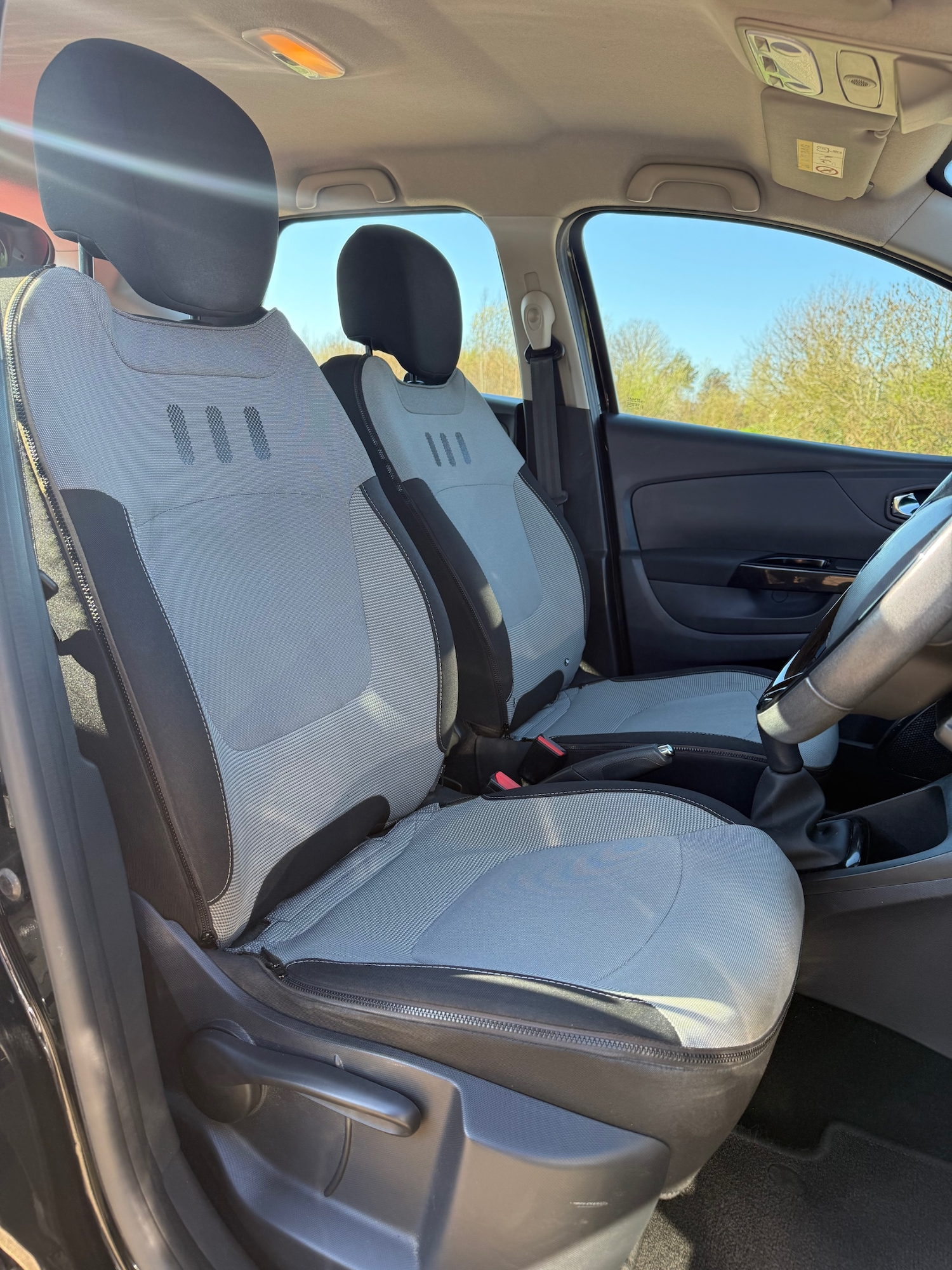 Used Renault Captur 2014 for sale - 77968839: Photo 8