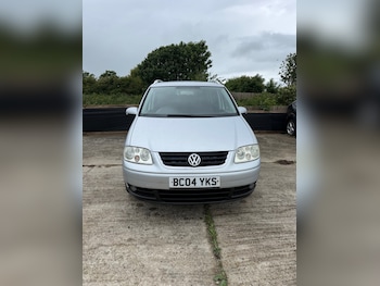 Used Volkswagen Touran 2004 for sale - 78775504: Photo