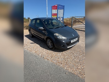 Used Renault Clio 2012 for sale - 79359523: Photo