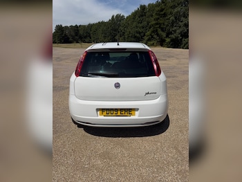 Used Fiat Grande Punto 2009 for sale - 79060492: Photo