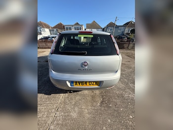 Used Fiat Punto 2015 for sale - 78176172: Photo