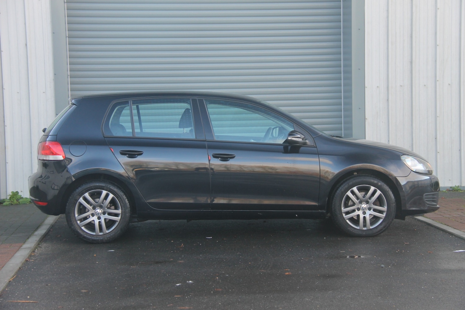 Used Volkswagen Golf 2010 for sale - 76984220: Photo 1