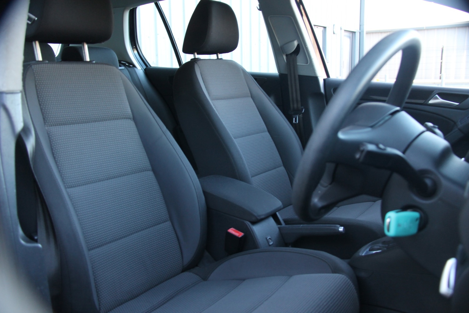 Used Volkswagen Golf 2010 for sale - 76984220: Photo 12