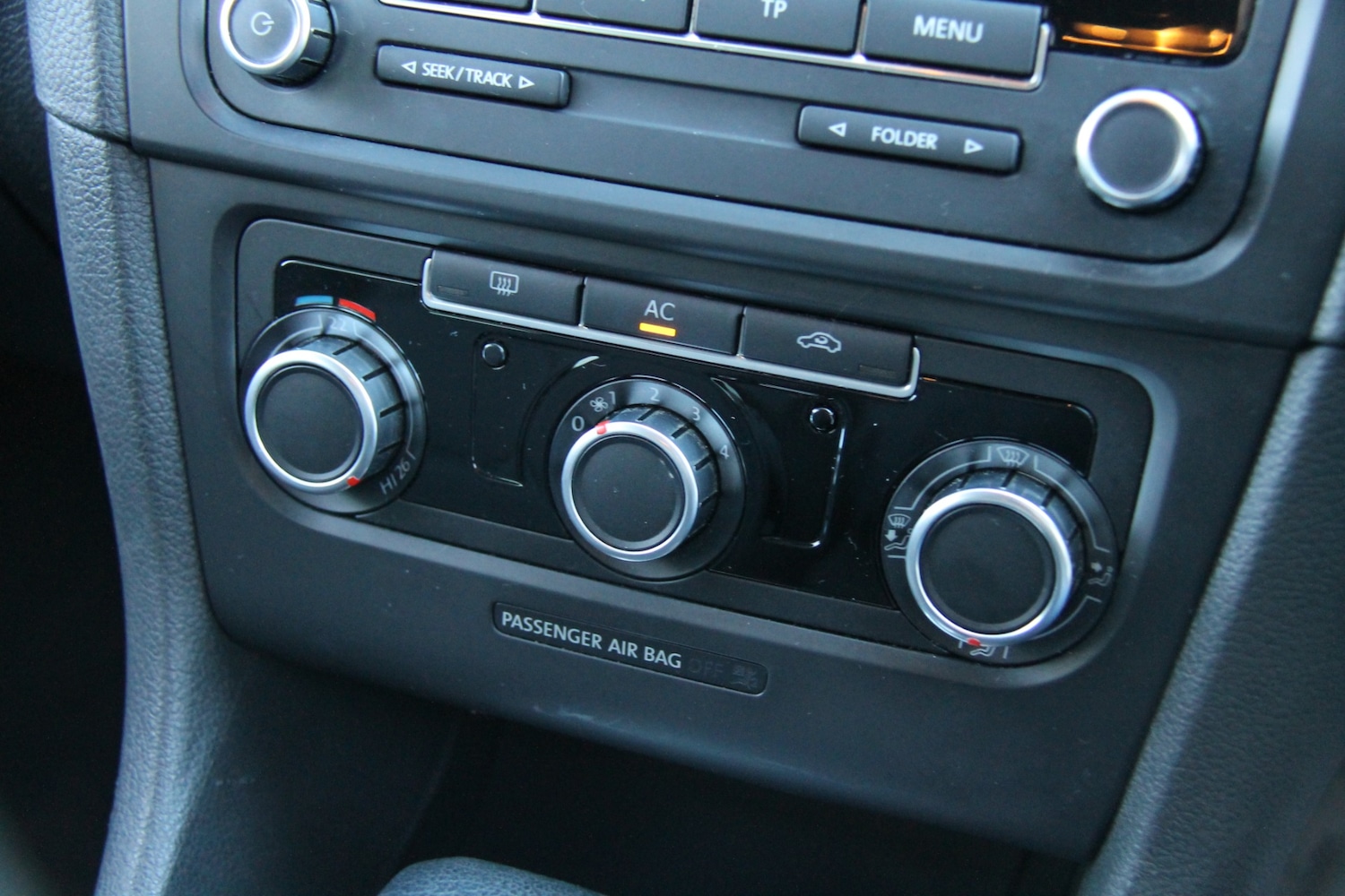 Used Volkswagen Golf 2010 for sale - 76984220: Photo 41