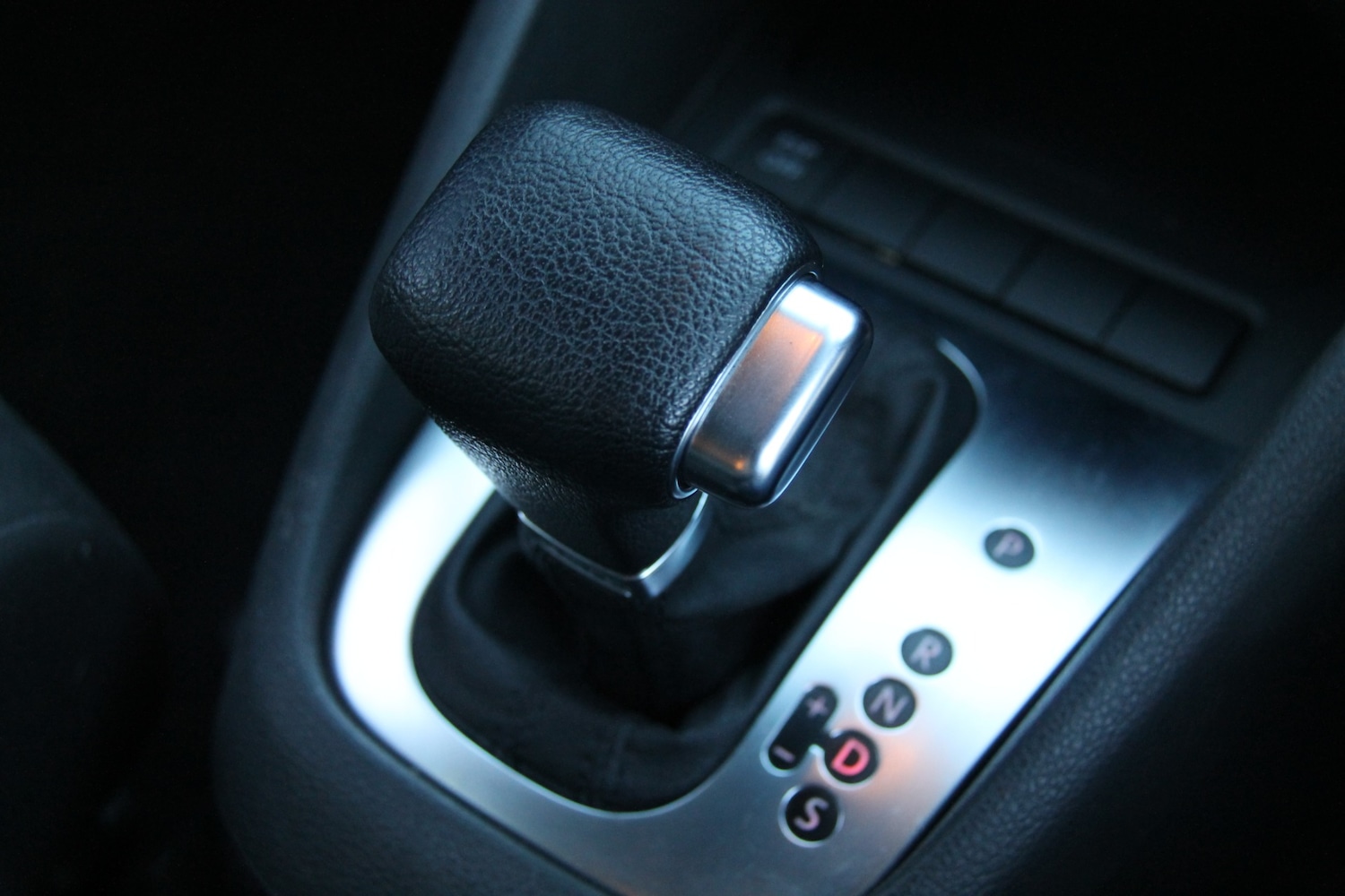 Used Volkswagen Golf 2010 for sale - 76984220: Photo 43