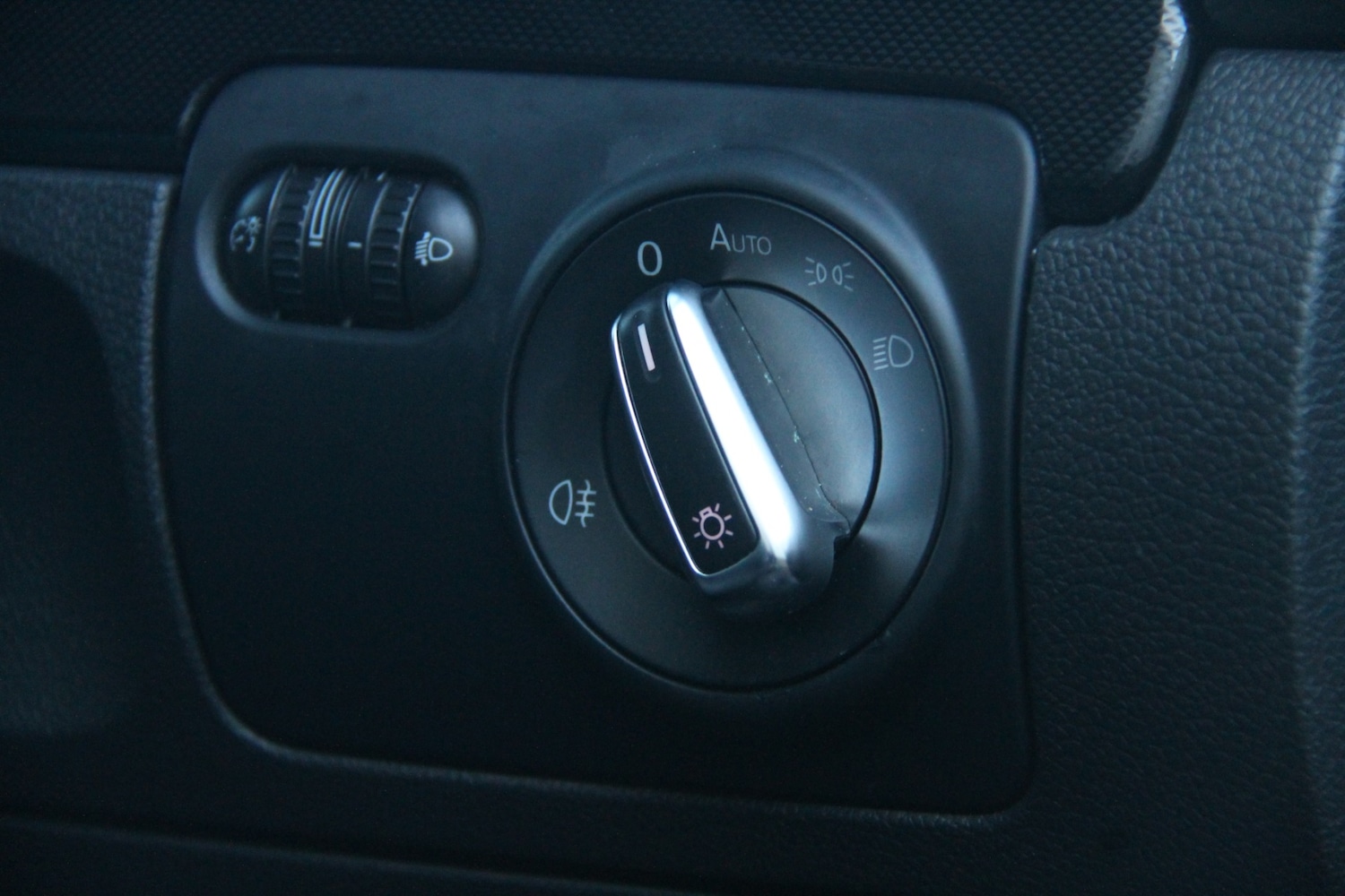 Used Volkswagen Golf 2010 for sale - 76984220: Photo 45