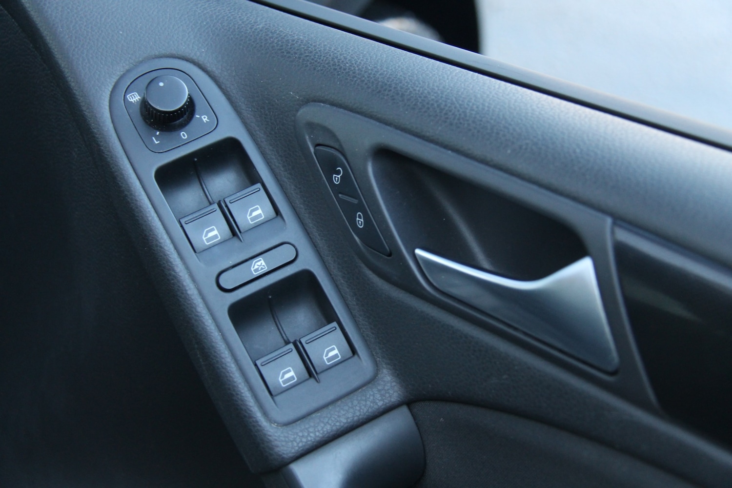 Used Volkswagen Golf 2010 for sale - 76984220: Photo 46