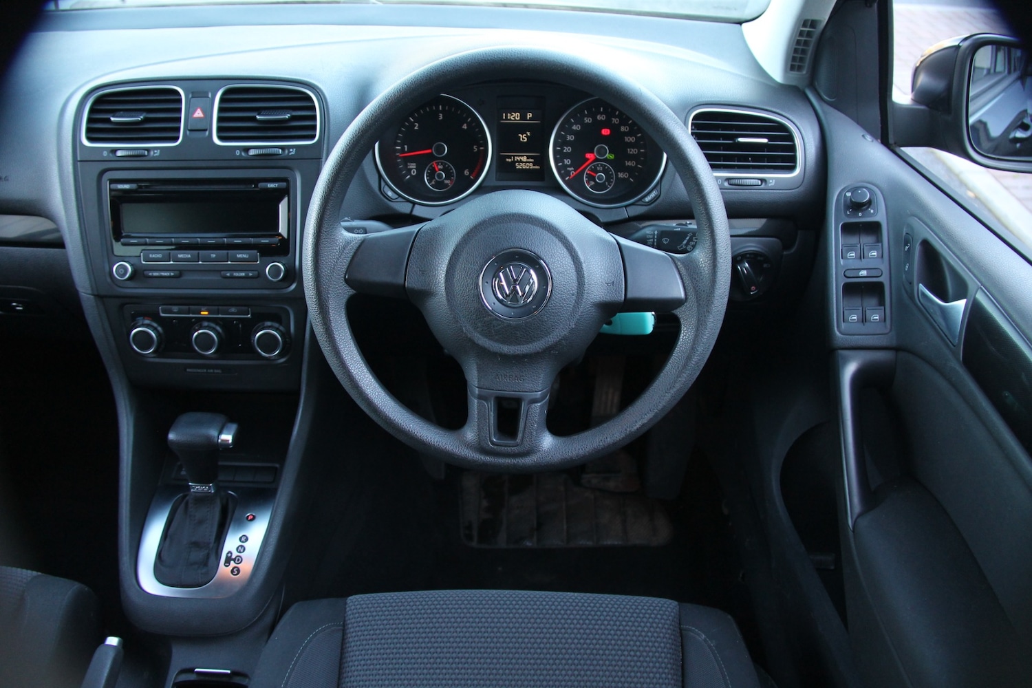 Used Volkswagen Golf 2010 for sale - 76984220: Photo 47