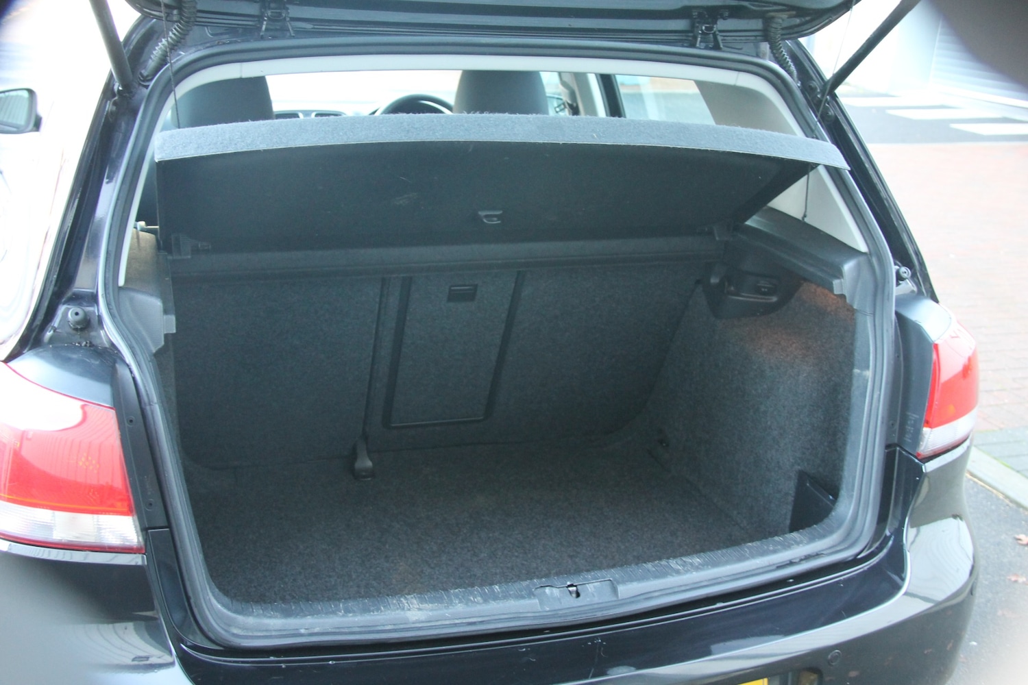 Used Volkswagen Golf 2010 for sale - 76984220: Photo 48