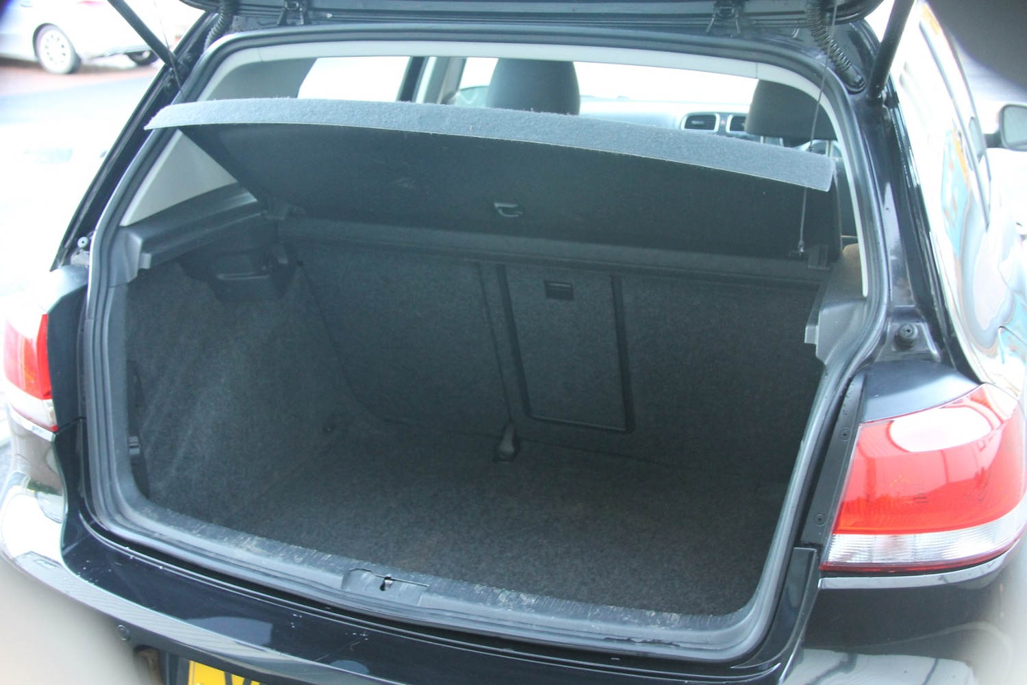 Used Volkswagen Golf 2010 for sale - 76984220: Photo 50