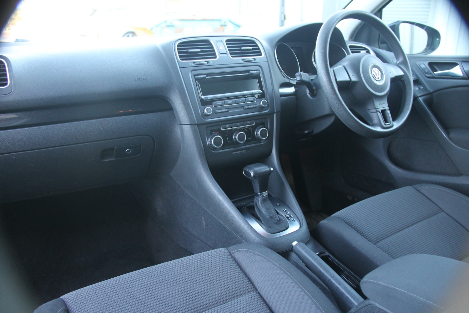Used Volkswagen Golf 2010 for sale - 76984220: Photo 9