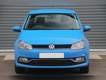 Used Volkswagen Polo 2015 for sale - 78782820: Photo