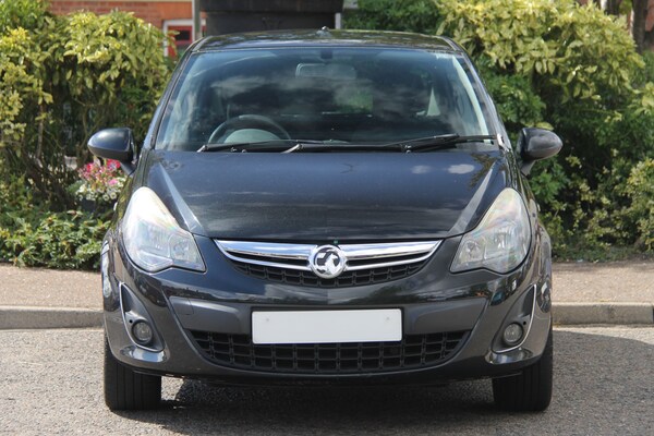 Used Vauxhall Corsa 2013 for sale - 76249814: Photo 2