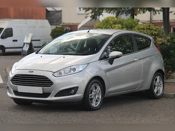 Used Ford Fiesta 2014 for sale - 76249640: Photo
