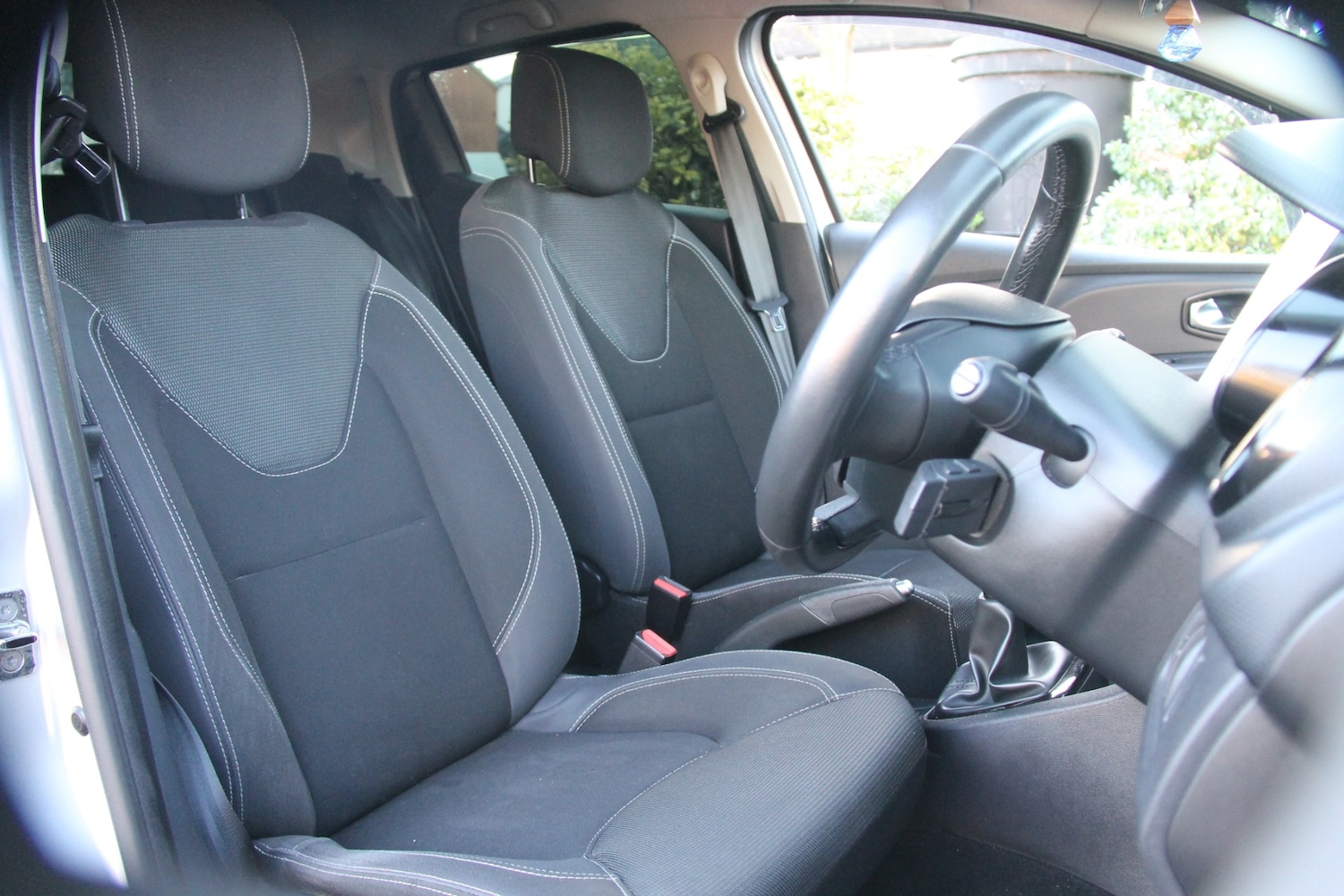 Used Renault Clio 2017 for sale - 76656405: Photo 12