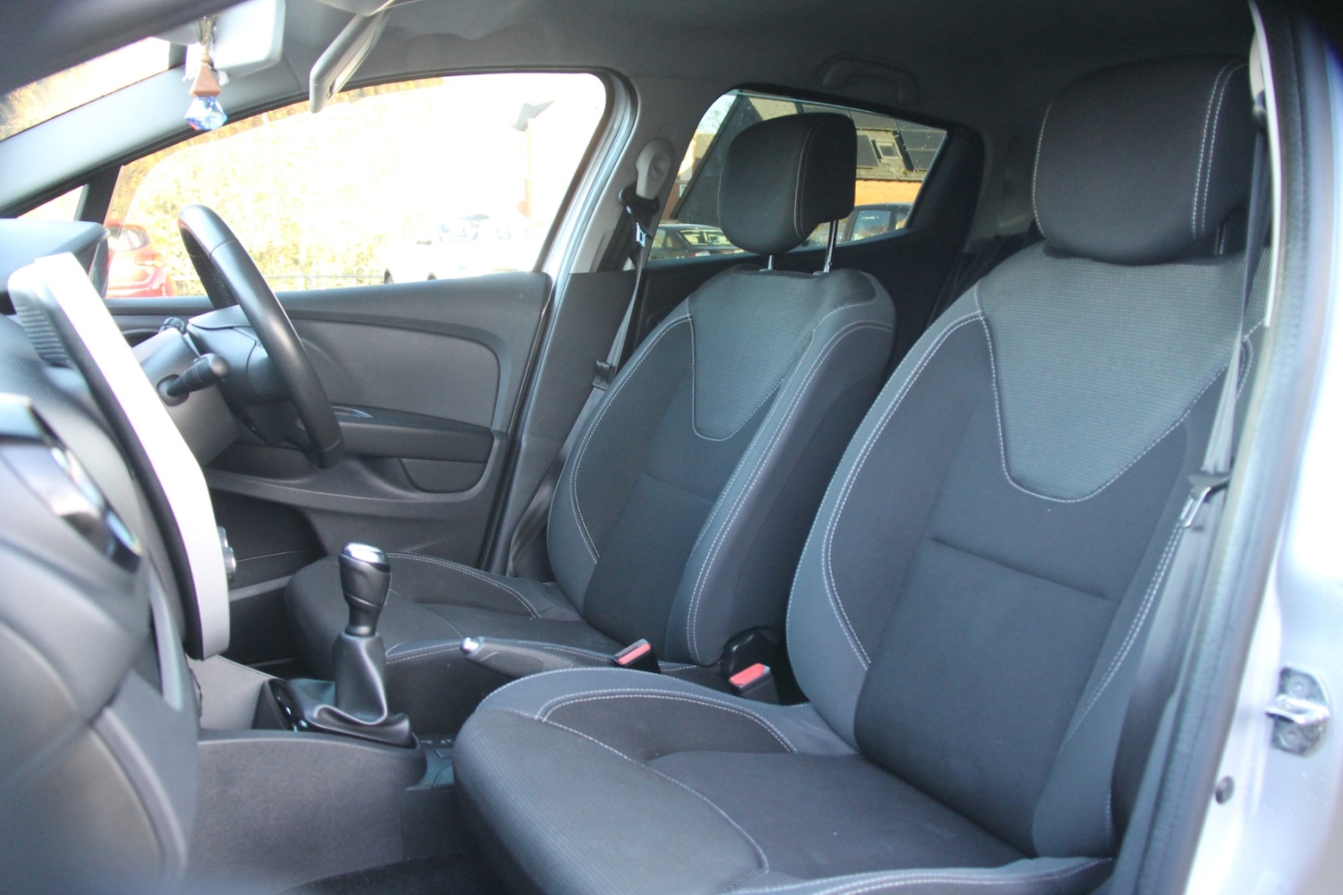 Used Renault Clio 2017 for sale - 76656405: Photo 13