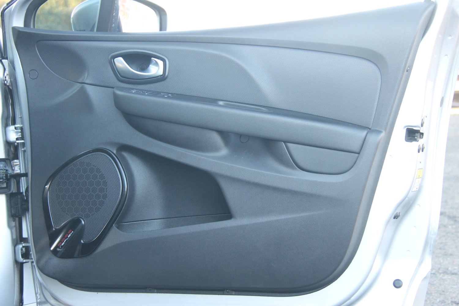 Used Renault Clio 2017 for sale - 76656405: Photo 32