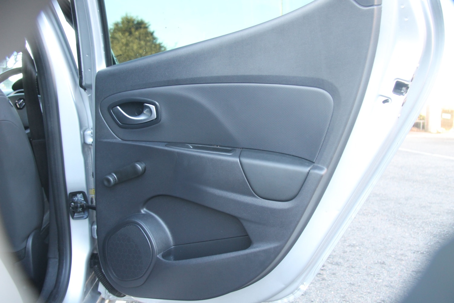 Used Renault Clio 2017 for sale - 76656405: Photo 34