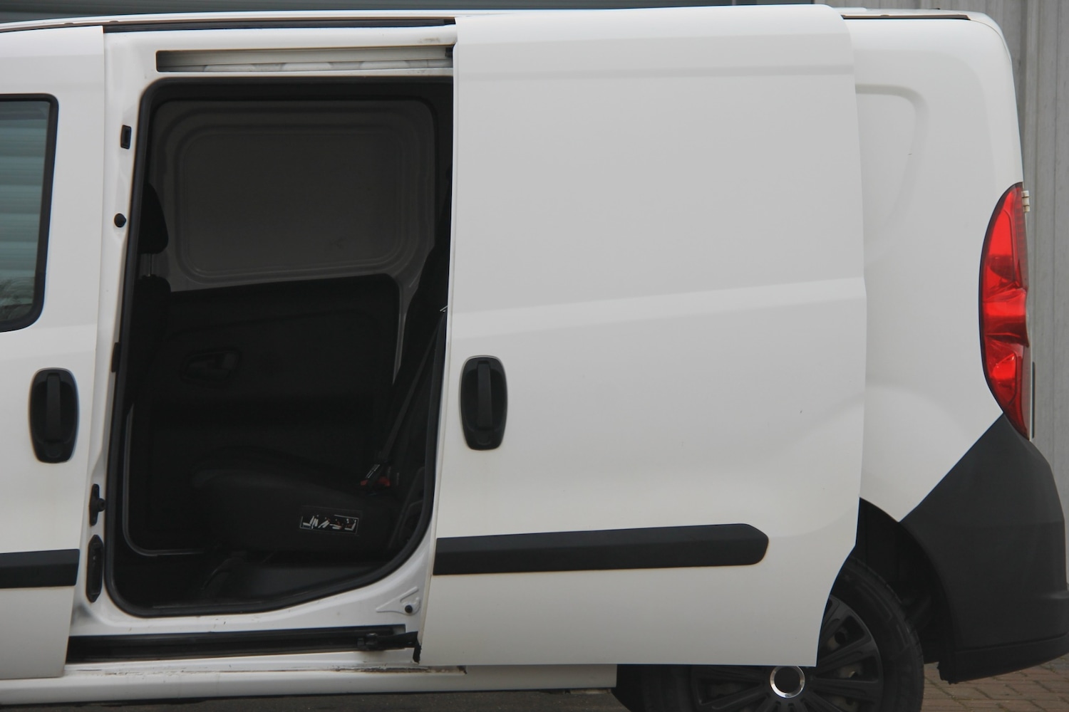 Used Vauxhall Combo 2016 for sale - 77969005: Photo 30