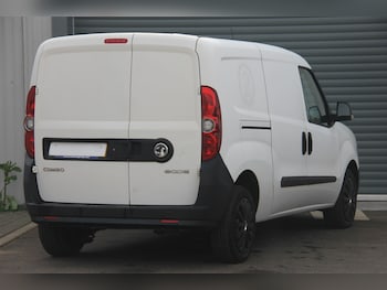 Used Vauxhall Combo 2016 for sale - 77969005: Photo