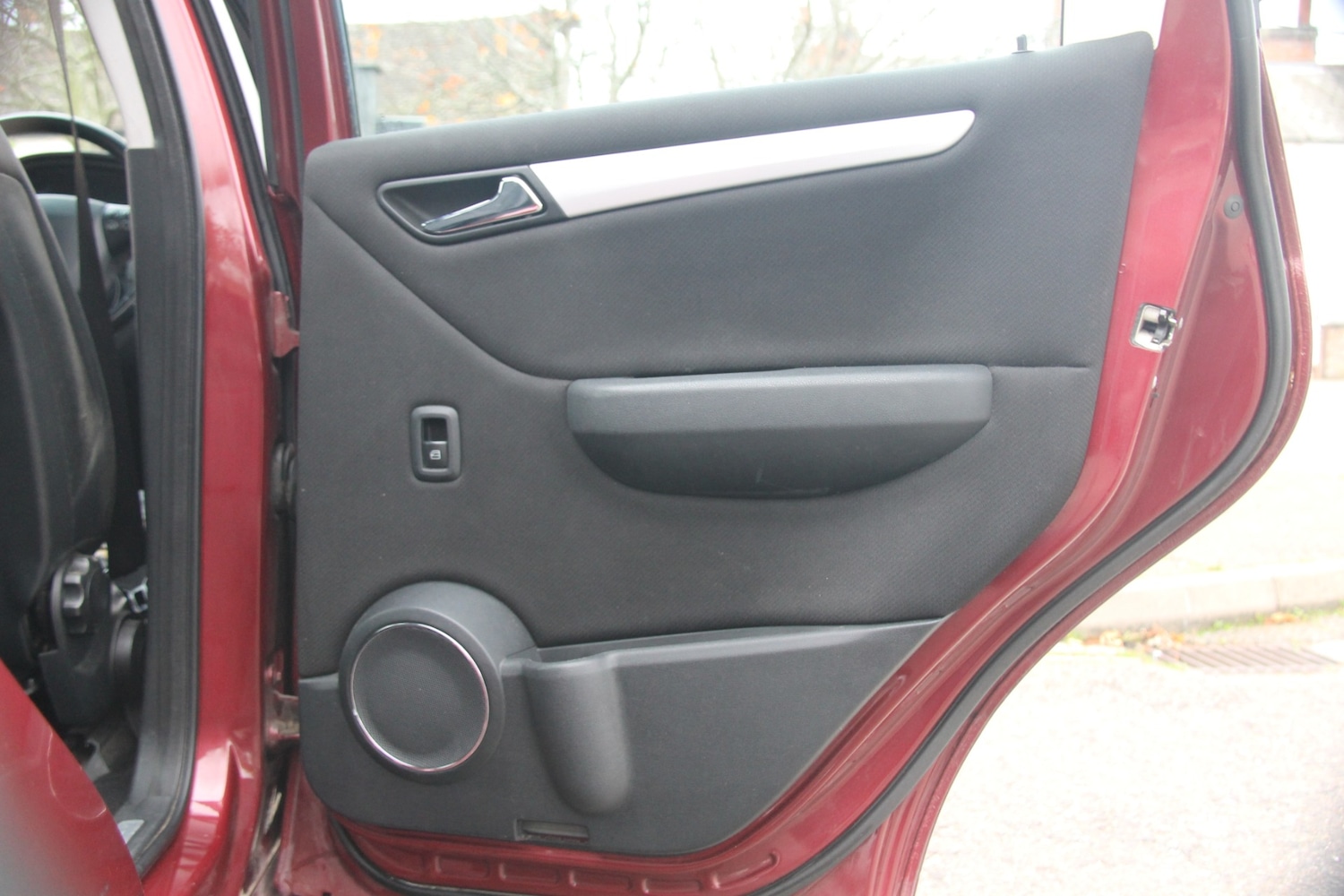 Used Mercedes-Benz A-Class 2006 for sale - 76547991: Photo 33